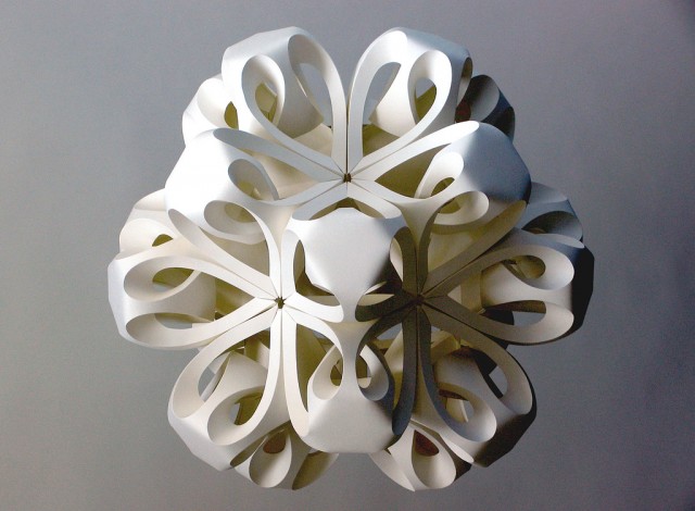 Intricate-Modular-Paper-Sculptures_0-640x470